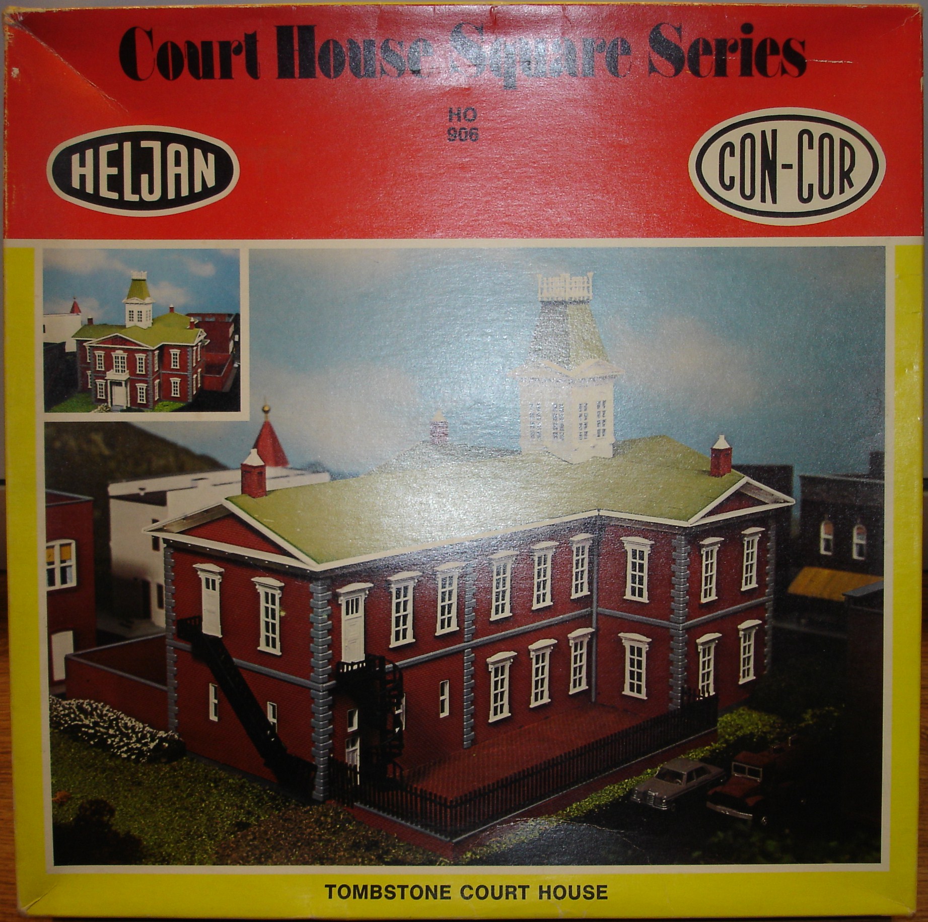 Heljan 'HO' Gauge Model Kit Court House Square Series No.906