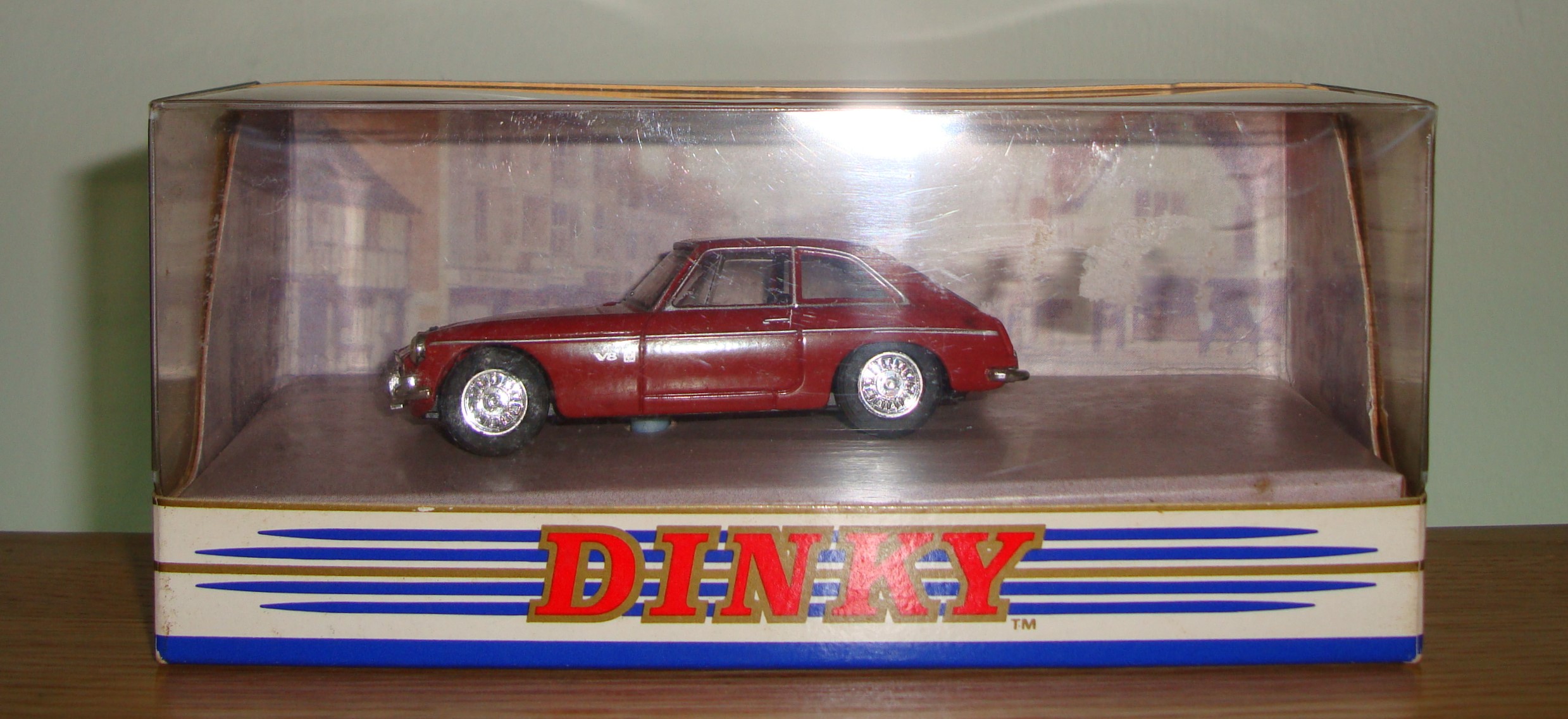 Dinky Matchbox Series DY-19 1973 MGB GT V8 ~ 1990 - Yesterdays Toys
